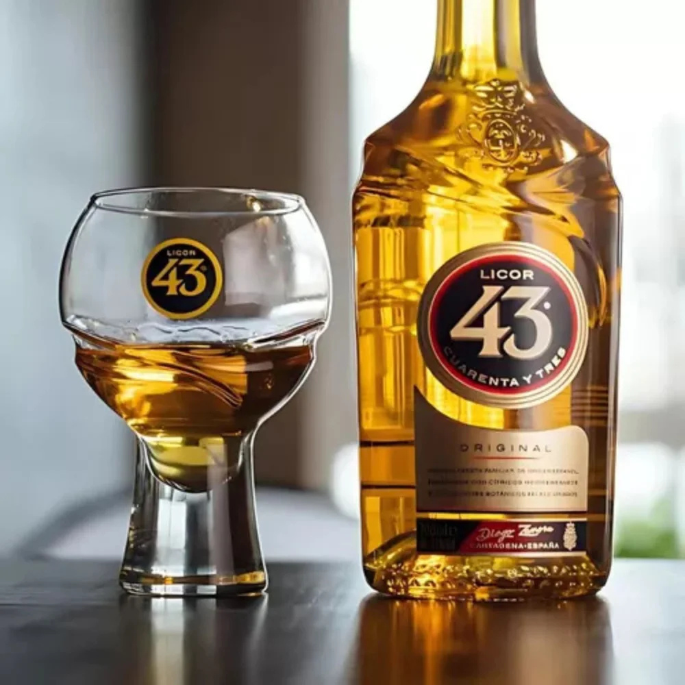 Licor Esp 43 Original 700Ml + Copo Exclusivo Balon Diego Zamora 43