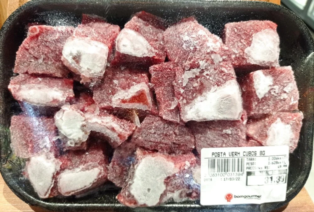 Posta Vermelha Angus Cubos Congelada Bom Gourmet Kg