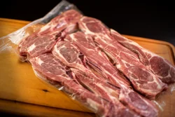 Caré de Cordeiro Fatiado Castrolanda Kg