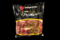 Espetinho Alcatra com Bacon Temperada Congelado Bom Gourmet