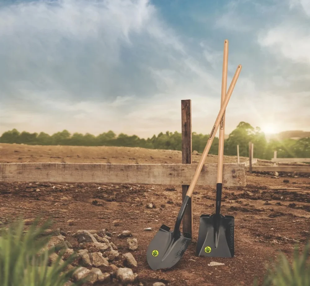 Pá de Bico Nº 2 416/20 com Cabo 120 CM – Tramontina