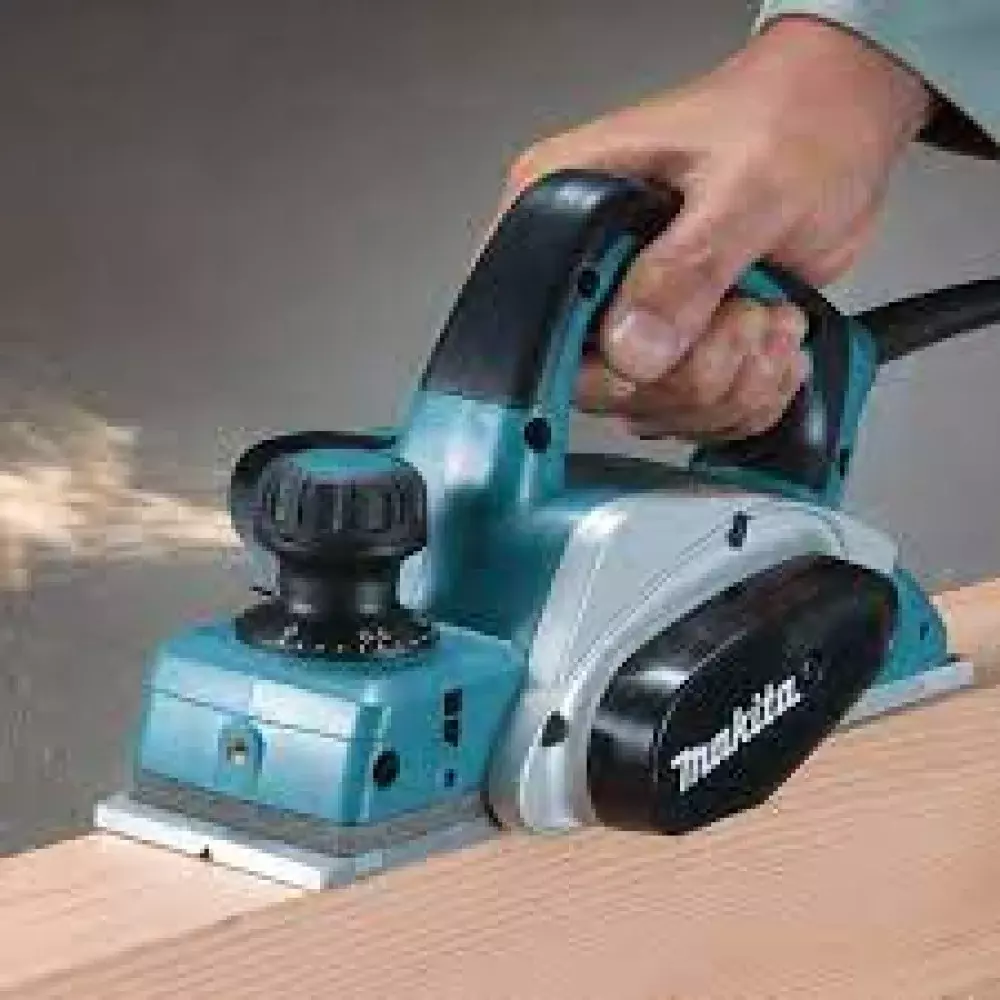Plaina Elétrica 82Mm 620W - Makita-Kp0800