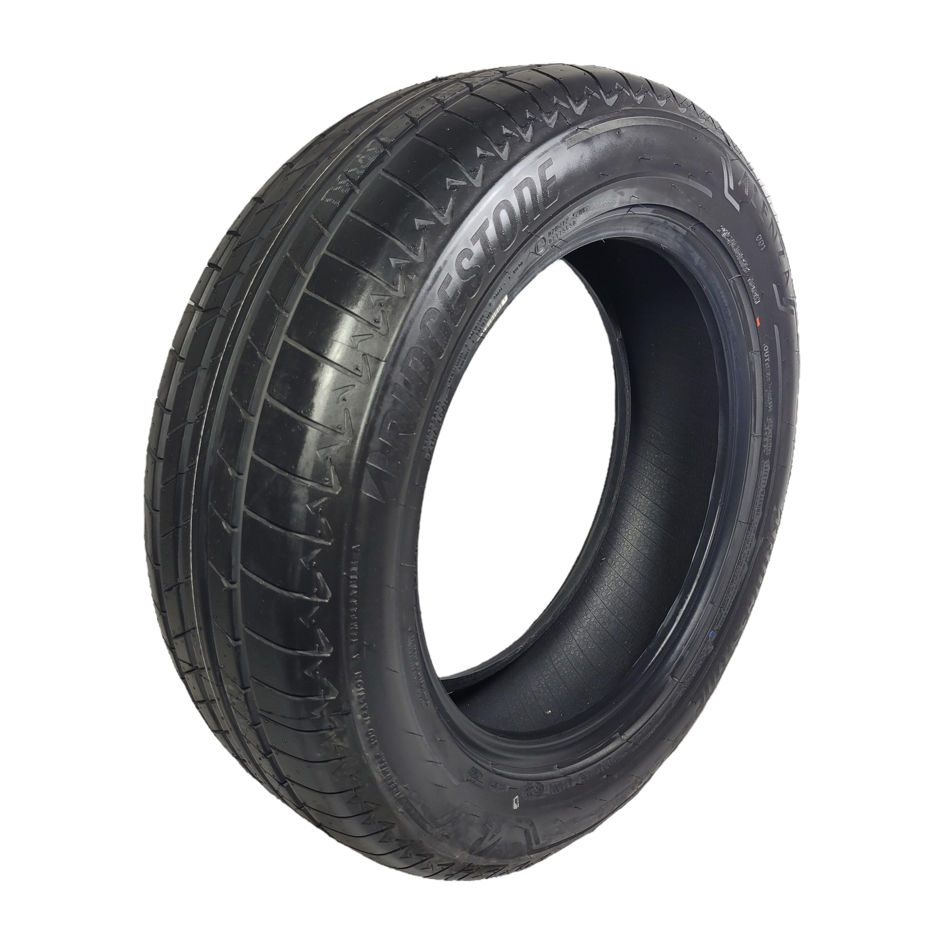 Pneu 215/60 R17 Bridgestone Alenza 001 Durabilidade e Performance 