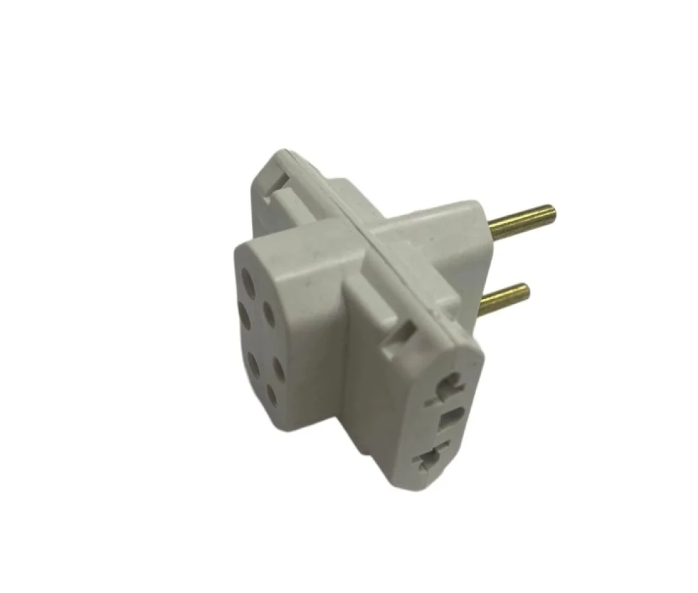 Adaptador Entrada 2P 10 Amp Saida 10 e 20 Amp Tipo T