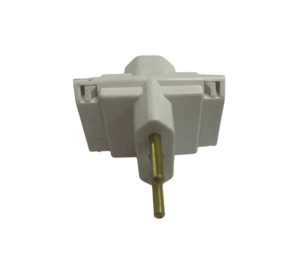 Adaptador Entrada 2P 10 Amp Saida 10 e 20 Amp Tipo T