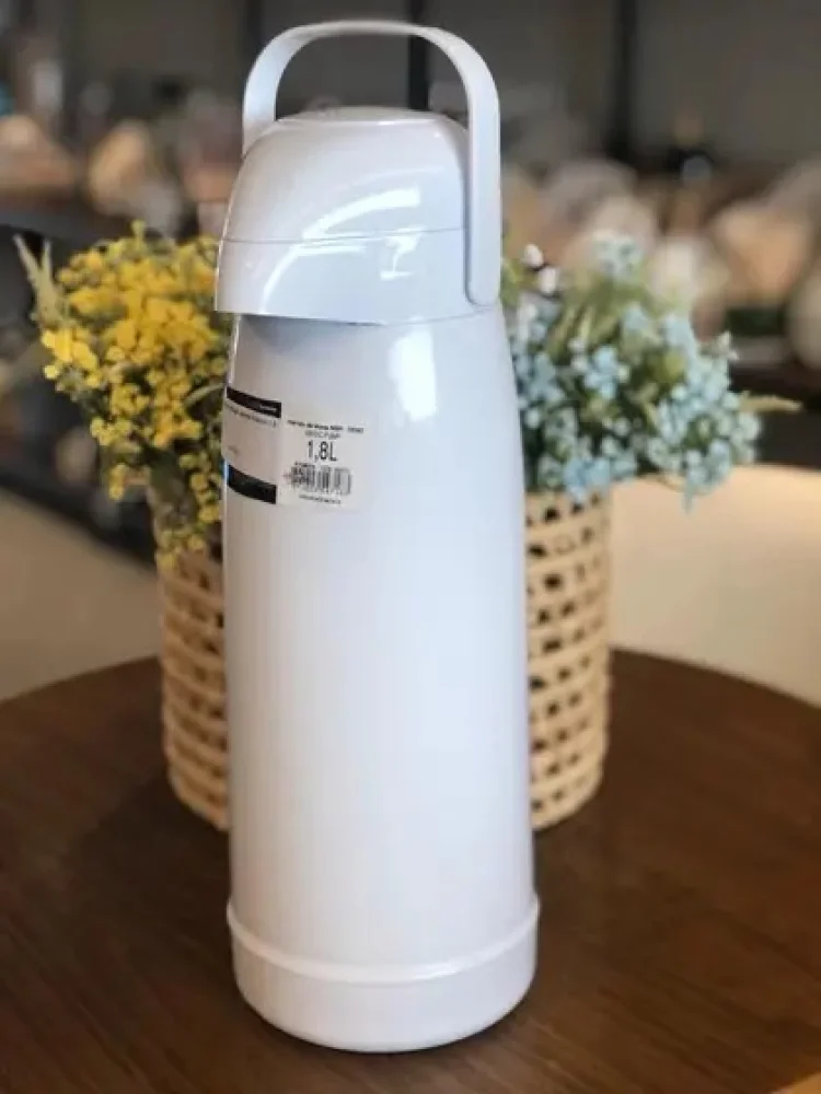 Garrafa Termica Branca Magic Pump 1.8 Litros Termolar Jato