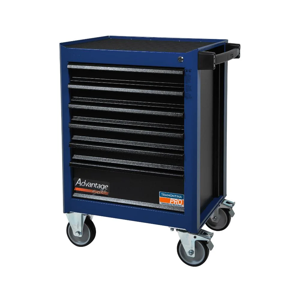 A linha de carros organizadores para ferramentas conta com modelos fechados, abertos e porta-cones.