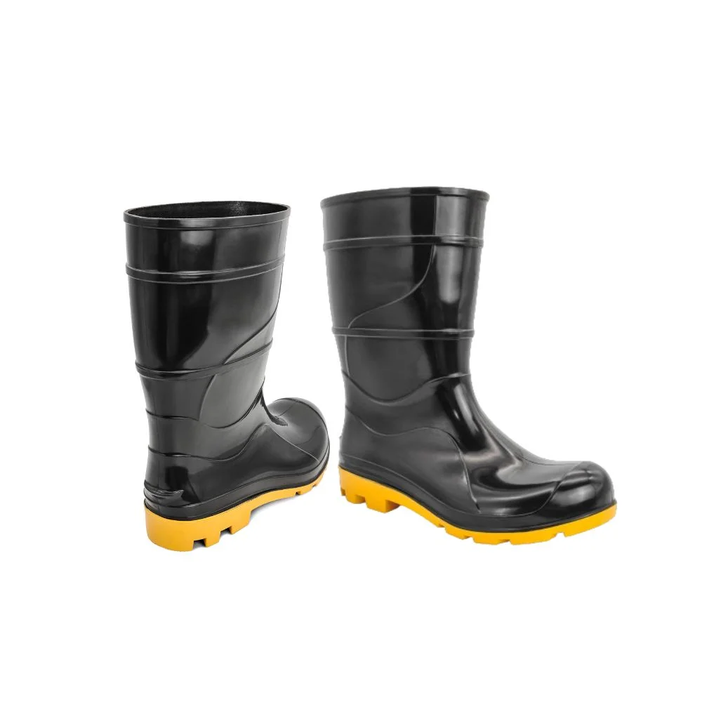 Bota de PVC com Cano Médio Preta com Forro N° 38 - Cartom