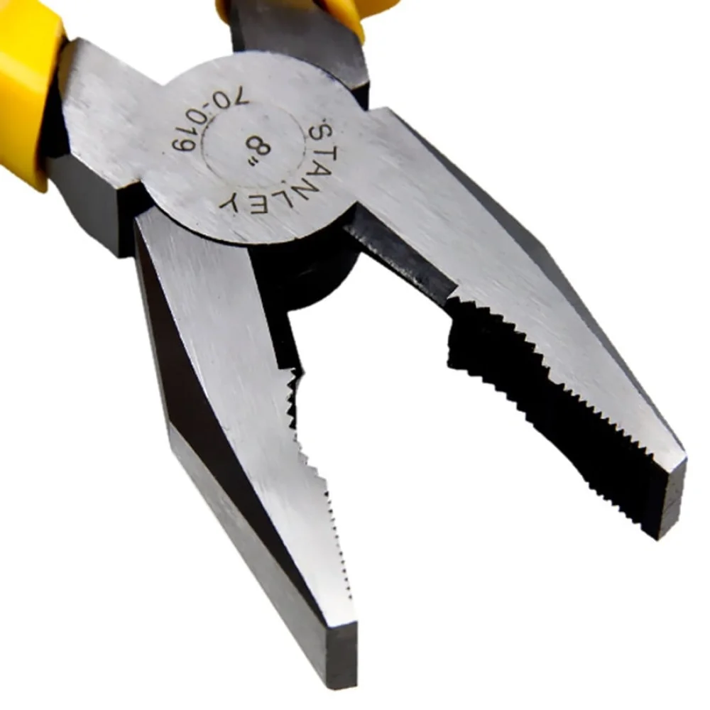 Alicate Universal 8" Isolado 1.000 Volts 70-019 Stanley