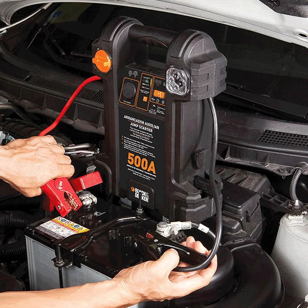 Arrancador Auxiliar de Partida para Automóveis 500 Amperes 12V JS500S Black&Decker  Bivolt