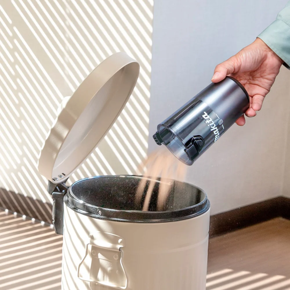 Aspirador de Pó à Bateria Não acompanha 40Vmax Preto CL003GZ04 Makita