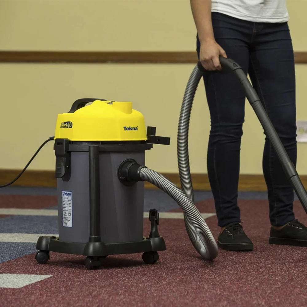 Aspirador de Pó e Água 18 Litros 1200 Watts Work18 APL1181Y Tekna