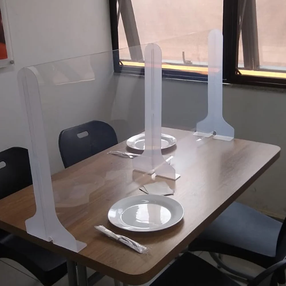 Barreira Protetora de Mesa em PP Compr 635 x Largura 56 x Espessura 0001cm