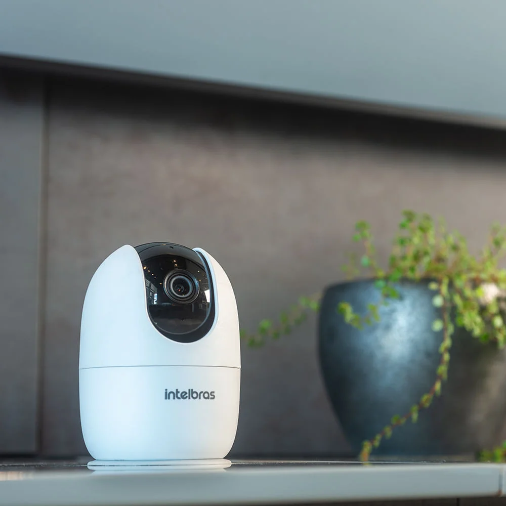 Câmera de Vídeo Wi-Fi Full HD iM4 4565501 Intelbras