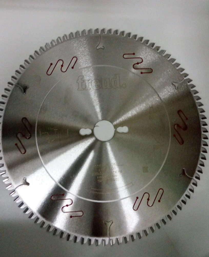 Disco de Serra 300x3.2x30mm 96 Dentes Z LU3F 0300 Freud