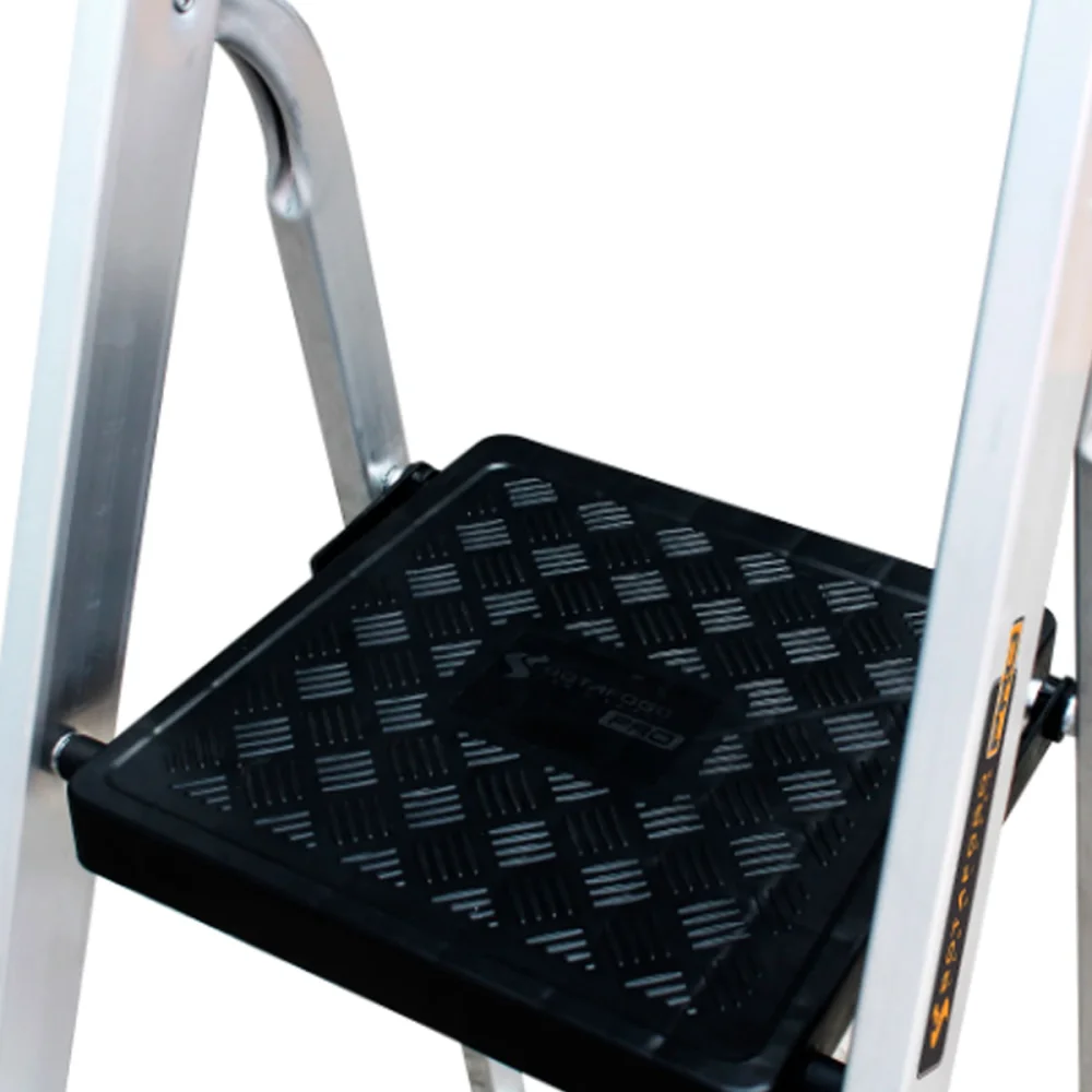 Escada de Alumínio Pro Reforçada 2 Degraus ESC0022 Botafogo