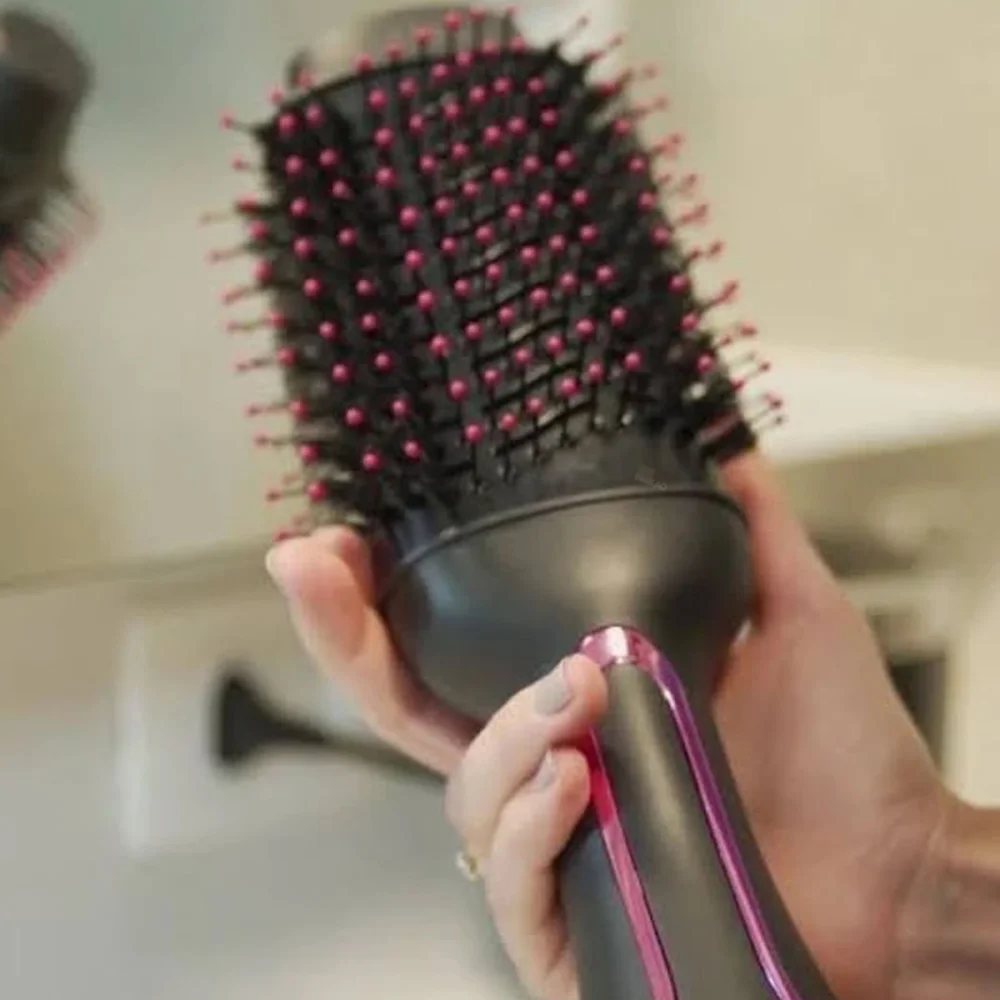 Escova Secadora Oval 1200 Watts com Revestimento Cerâmico Preta Essenza