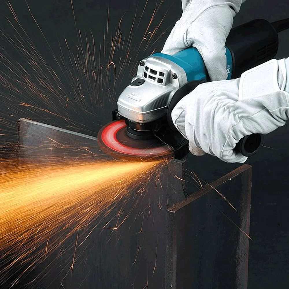 Esmerilhadeira Angular 115mm 840 Watts 9557HNG Makita