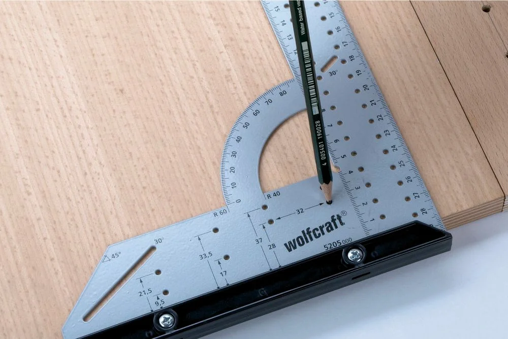 Esquadro Universal com Gabarito 300x200mm 520500 Wolfcraft