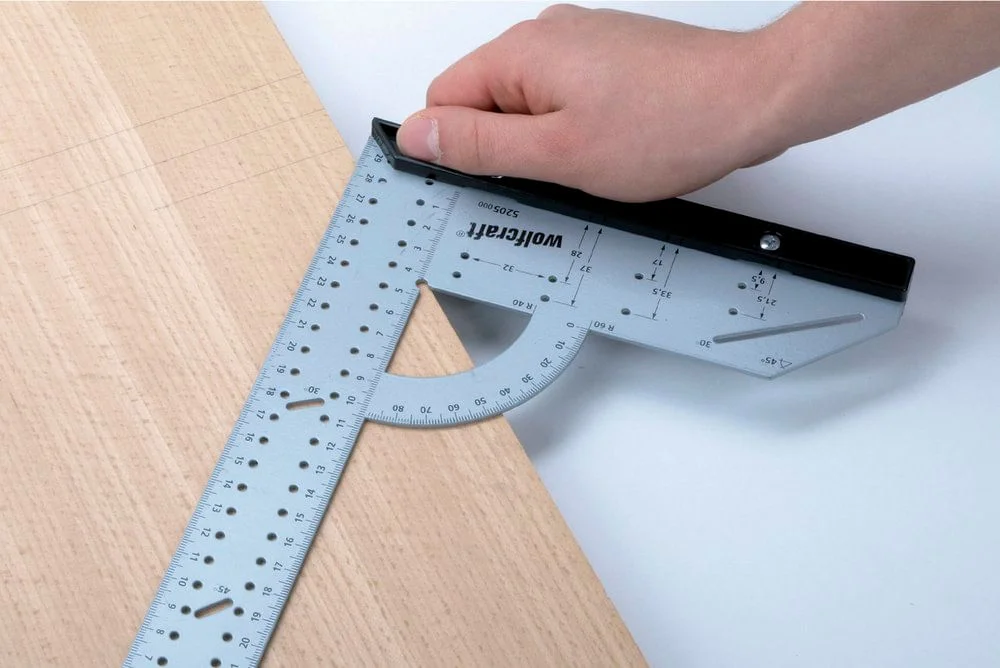 Esquadro Universal com Gabarito 300x200mm 520500 Wolfcraft