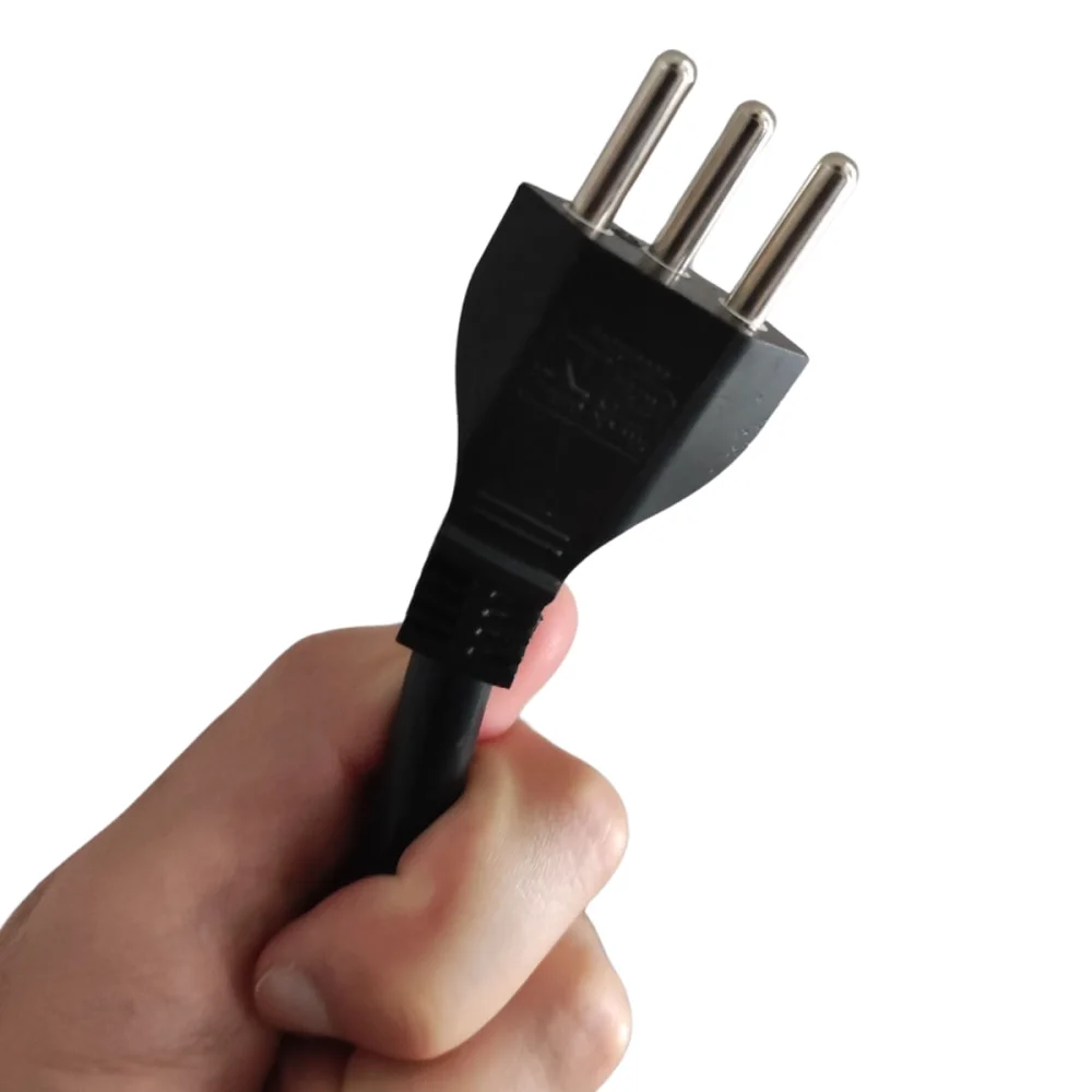 Filtro de Linha 3 Tomadas 20A 15m Preto Force Line Bivolt