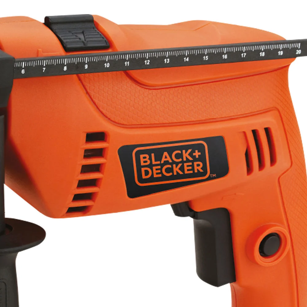 Furadeira de Impacto 13mm 550 Watts e 16 Acessórios HD555A BlackDecker