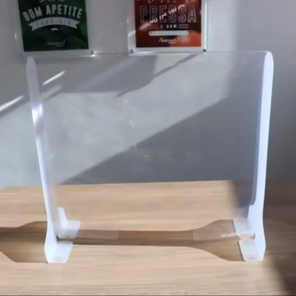 Kit 8 Barreiras Protetora de Mesa em PP Compr 635 x Larg 56 x Espessura 0001cm