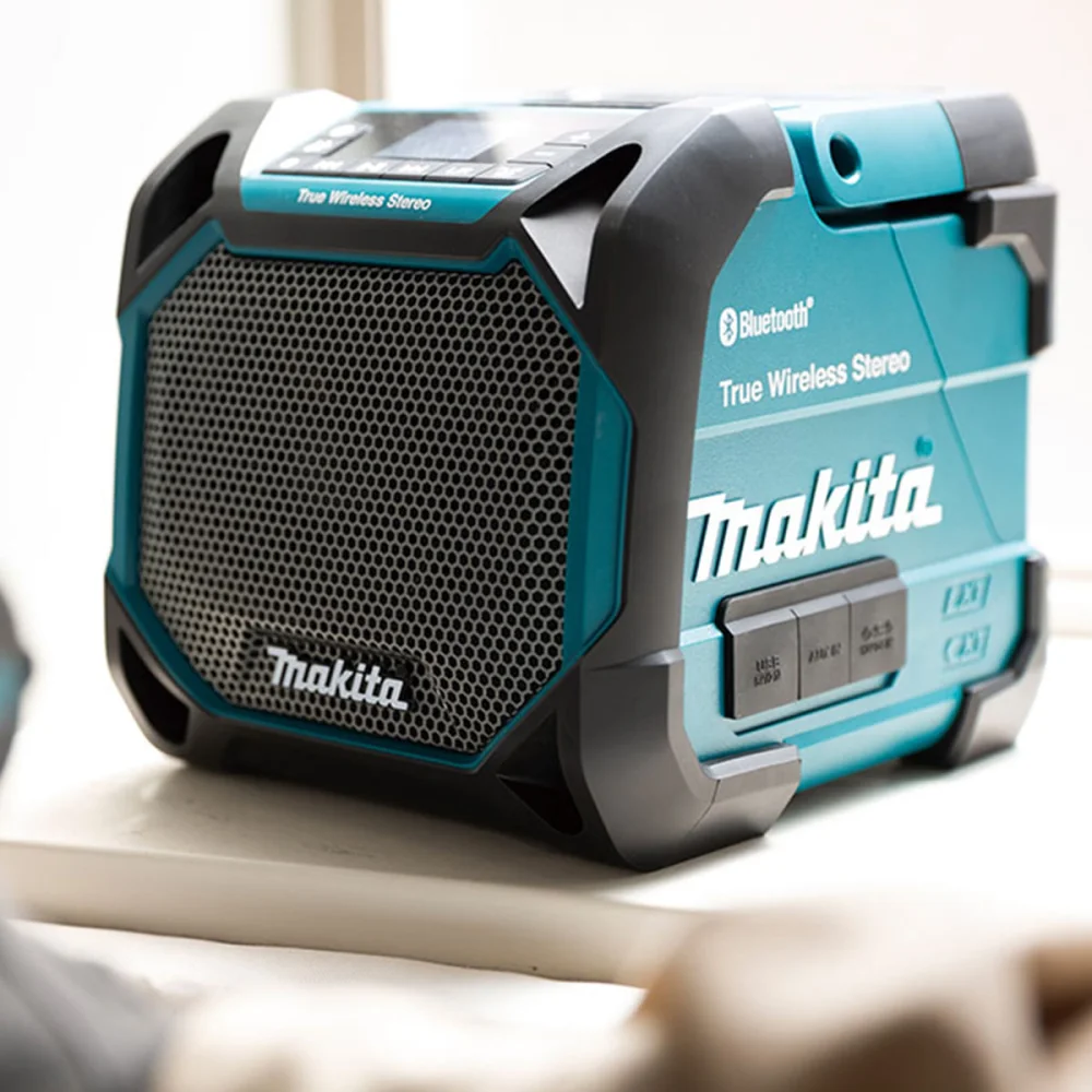 Kit Caixa de Som Portátil Bluetooth DMR203 Makita e Bateria 18V e Carregador