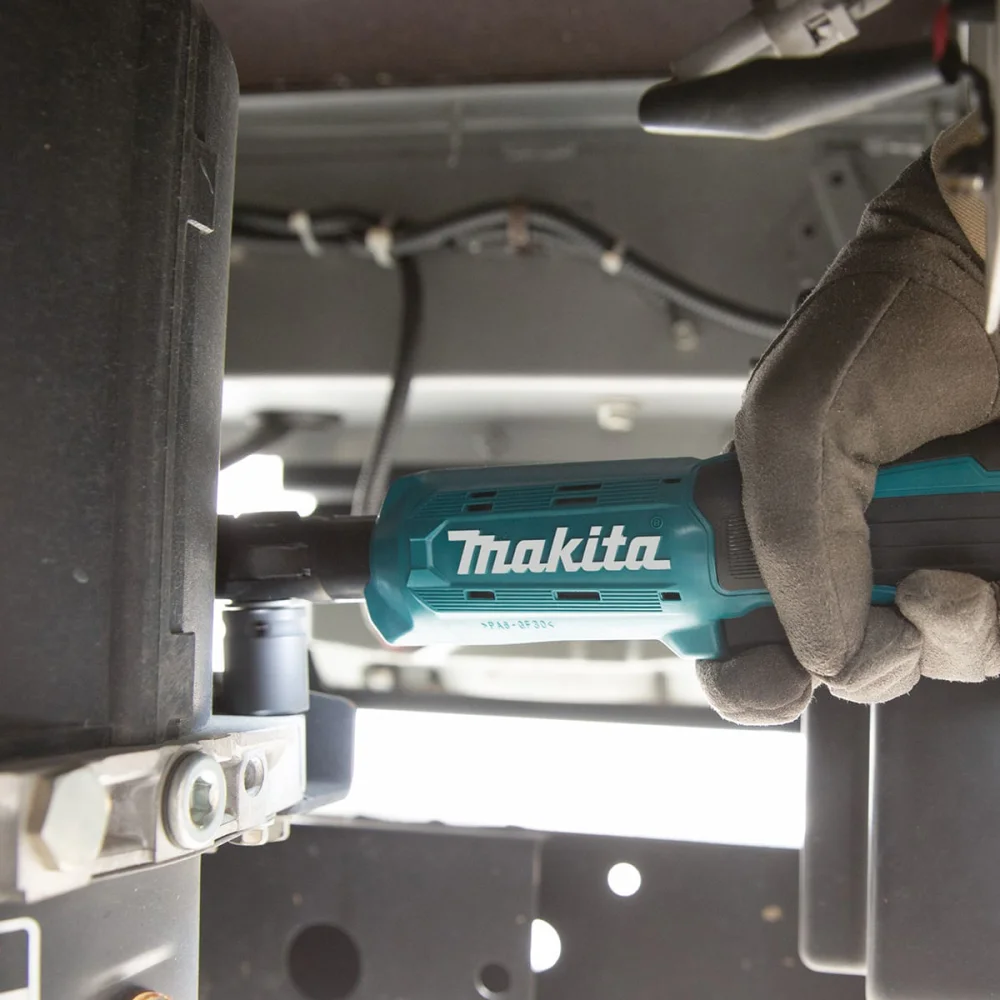 Kit Chave de Catraca à Bateria DWR180Z Makita e Bateria 18V 3.0Ah e Carregador