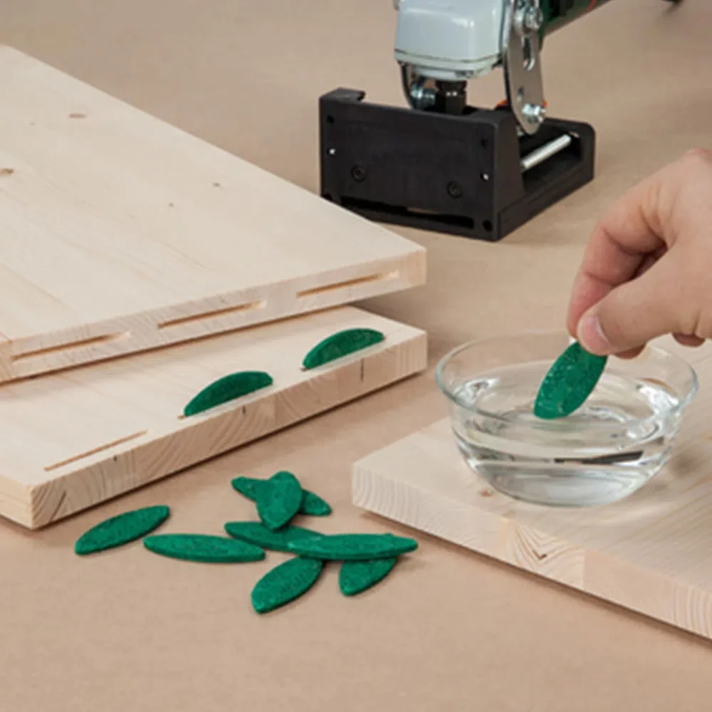 Kit Fresadora de Junção 4Pol 710W PJ7000 Makita e 40 Biscoitos