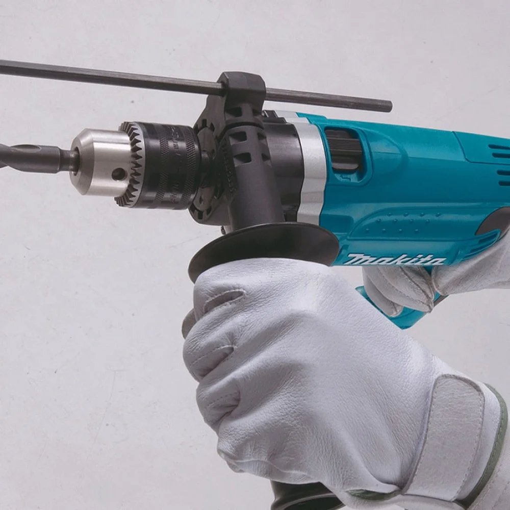 Kit Furadeira de Impacto 13mm 710 Watts HP1630K Makita e 5 Brocas para Concreto 110 Volts