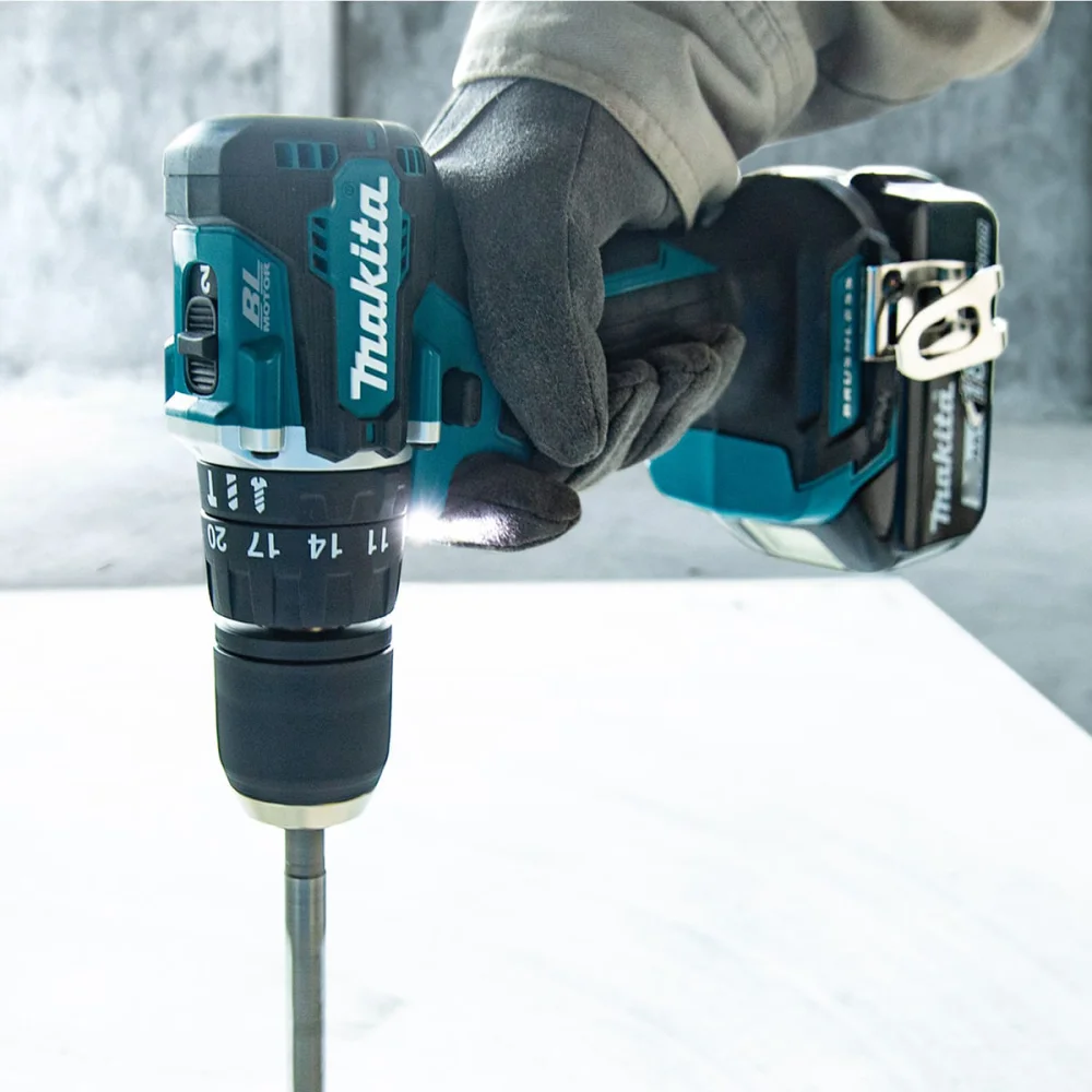 Kit Parafusadeira Furadeira DHP487Z Makita e Bateria 18V e Carregador e Bolsa