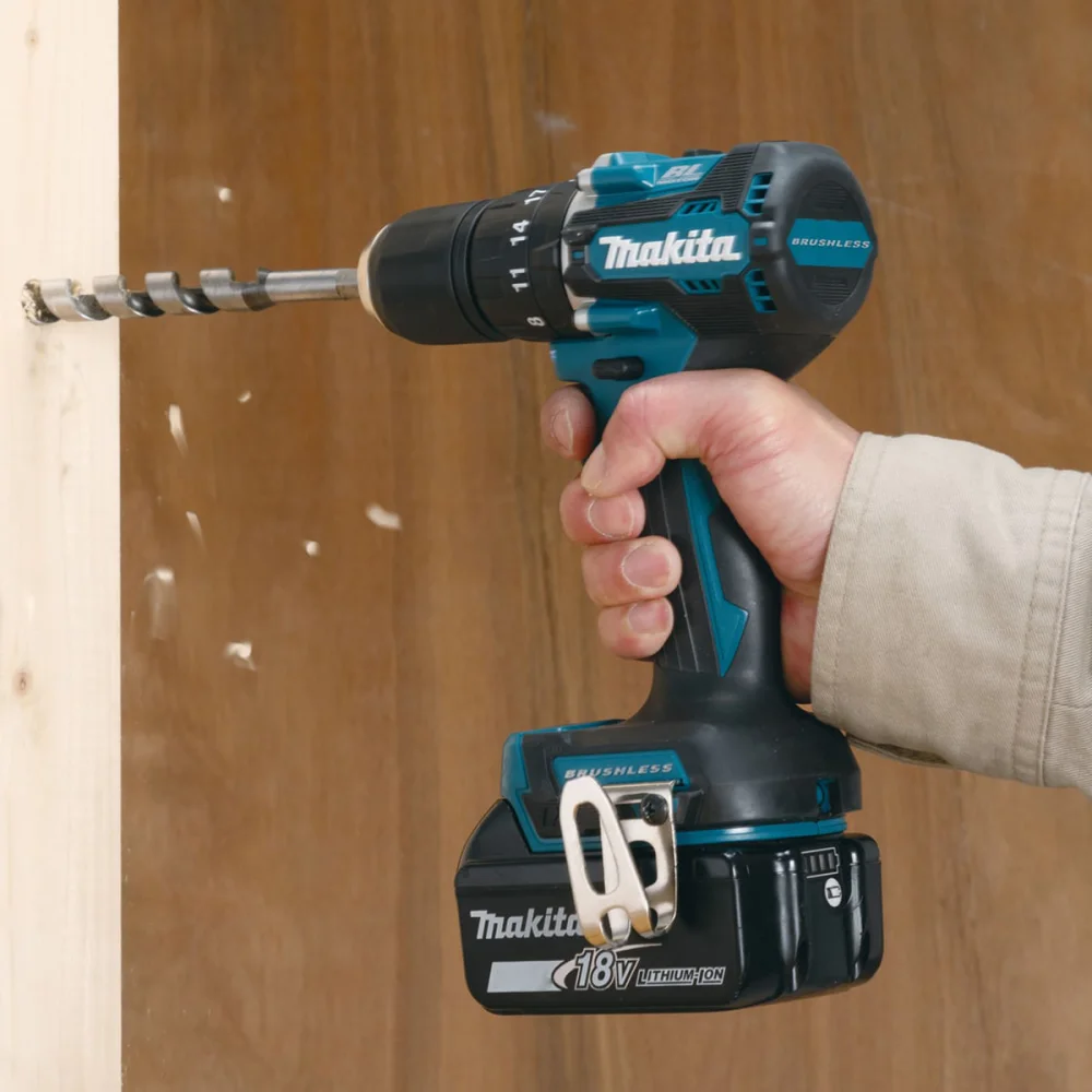 Kit Parafusadeira Furadeira DHP487Z Makita e Bateria 18V e Carregador e Bolsa