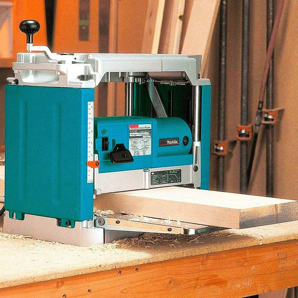 Kit Plaina Desengrosso 2012NB Makita e Faca para Desengrosso e Coletor de Pó