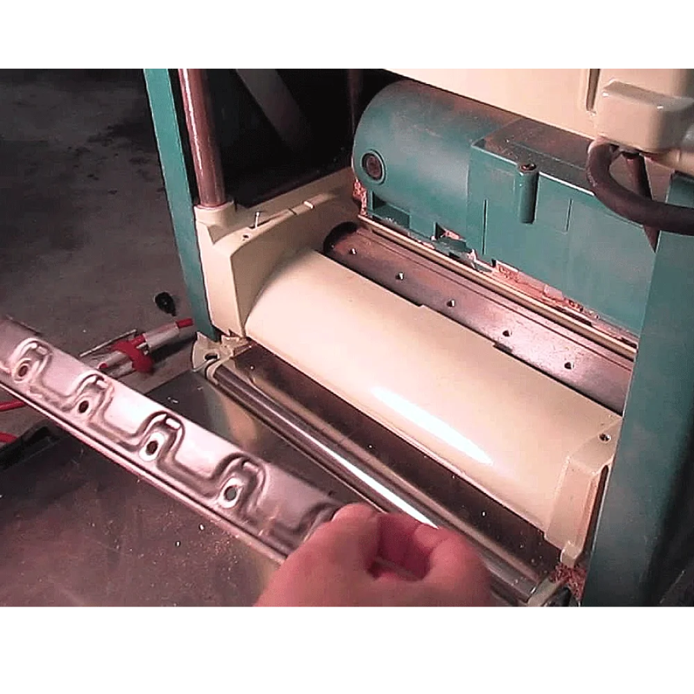 Kit Plaina Desengrosso 304mm 2012NB Makita e Coletor de Pó