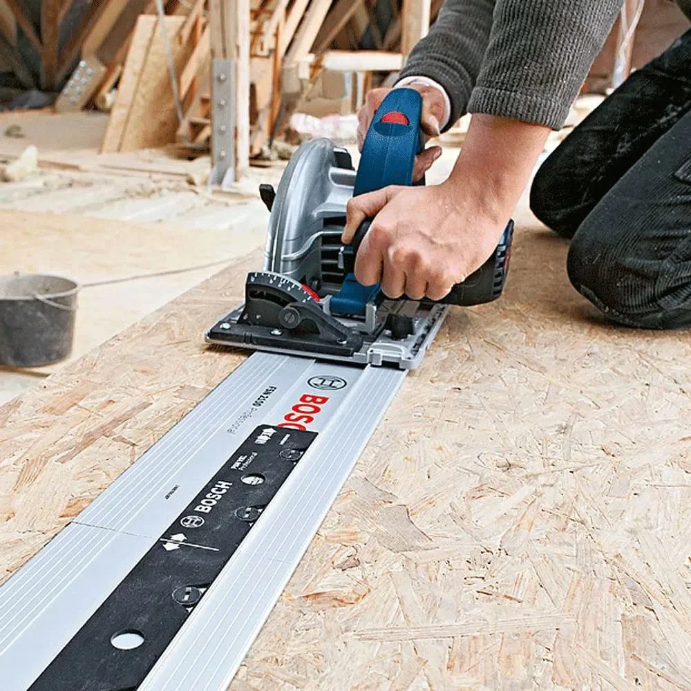 Kit Serra Circular 180mm 1.800 Watts GKS 65 GCE Bosch e Trilho de 80cm FSN 800 220 Volts