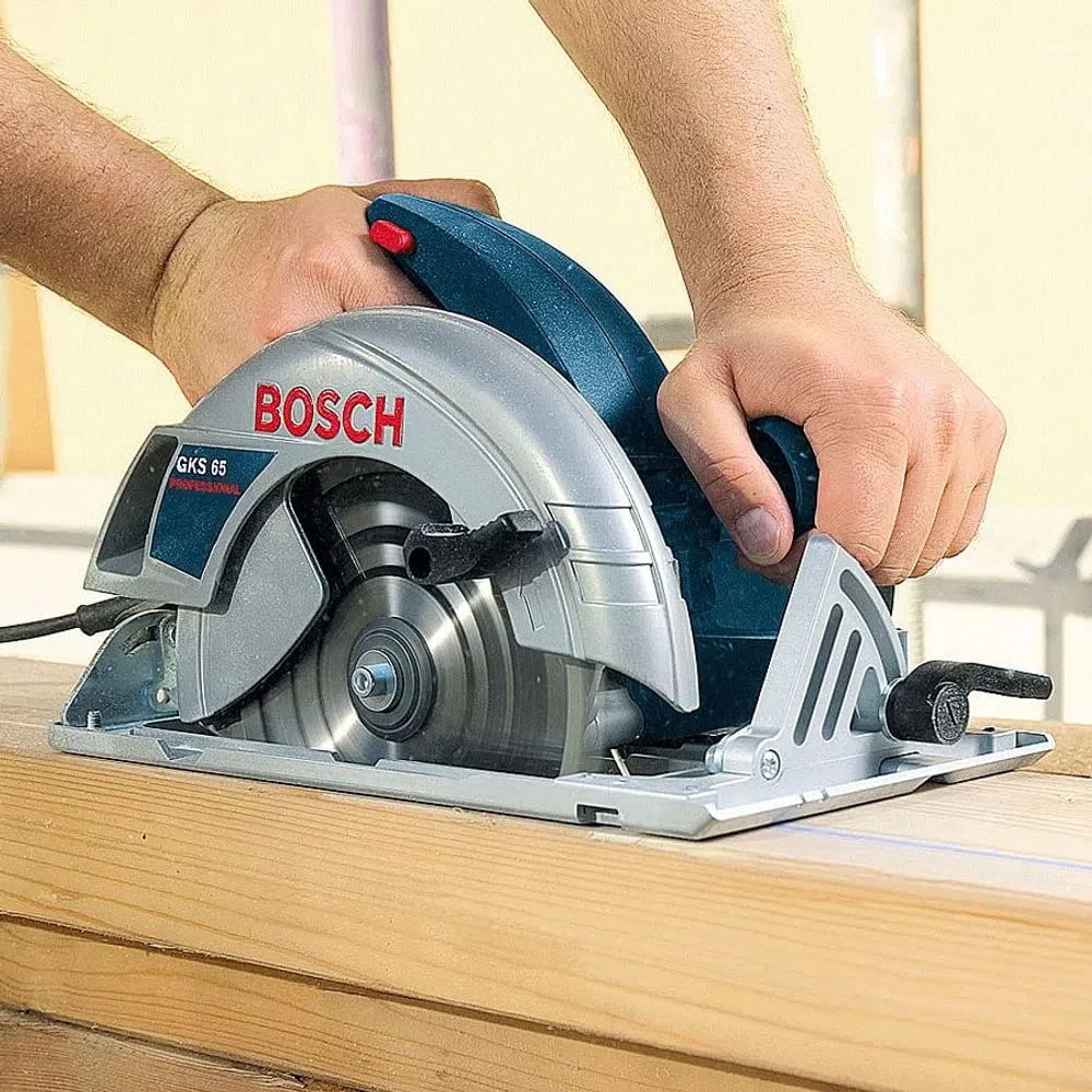 Kit Serra Circular 180mm 1.800 Watts GKS 65 GCE Bosch e Trilho de 80cm FSN 800 220 Volts