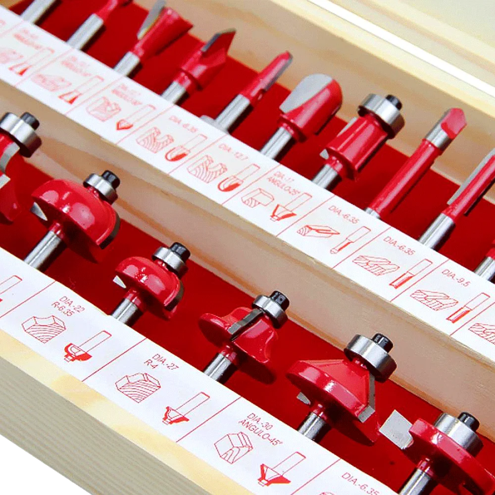 Kit Tupia de Coluna 12mm 1650W RP2301FC Makita + Kit de 24 Fresas para Madeira 1/4 - 110 Volts