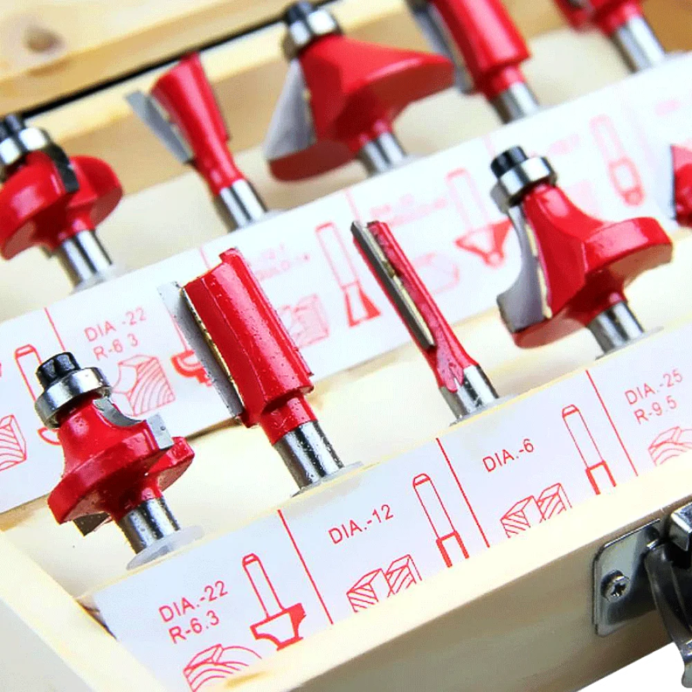 Kit Tupia de Coluna 12mm RP2301FC Makita e Conjunto de 12 Fresas para Madeira 220 Volts