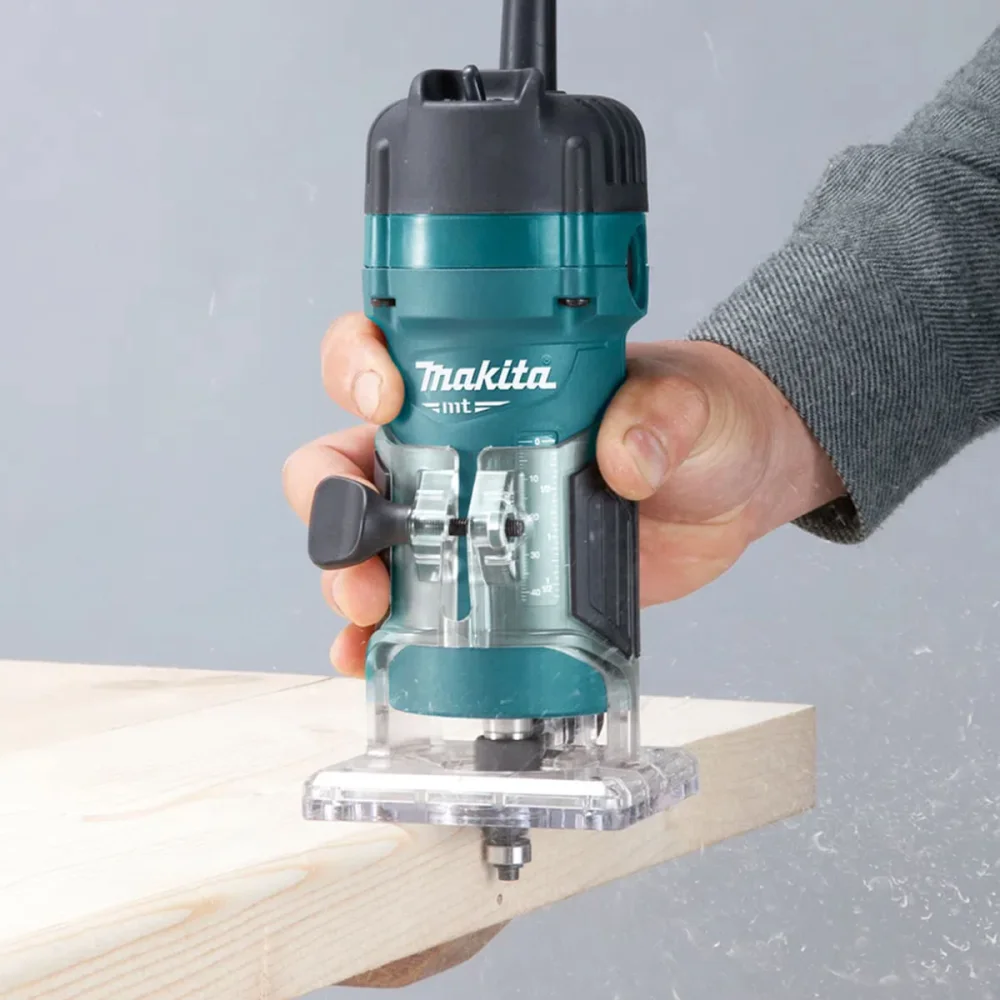 Kit Tupia Manual 530W M3700B Makita e Fresa Paralela Dupla e Pinça de 1/4 Pol