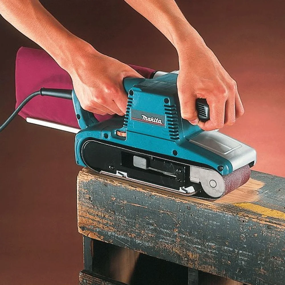Lixadeira de Cinta 1010 Watts 9920 Makita
