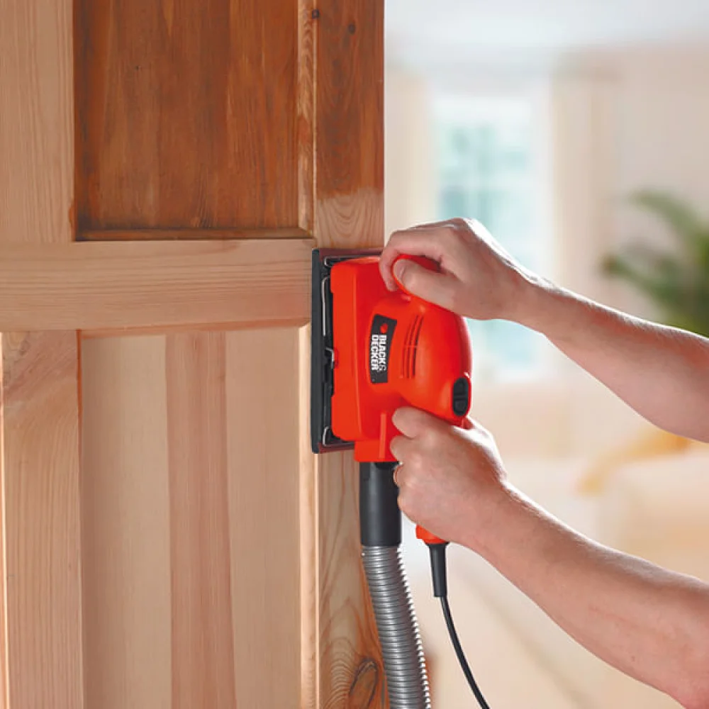 Lixadeira Orbital 1/3 Pol de Folha de Lixa 135W CD450 Black&Decker