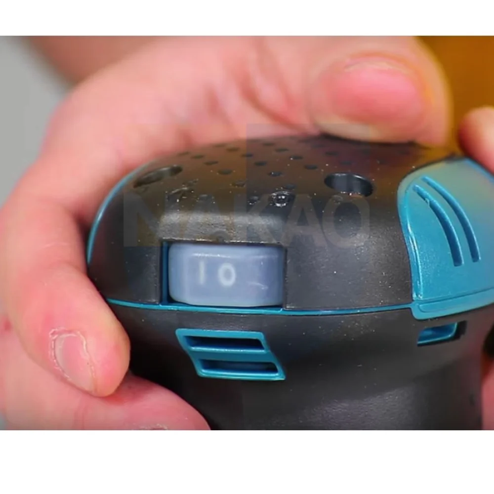 Lixadeira Orbital com Coletor de Pó 200 Watts BO4565 Makita