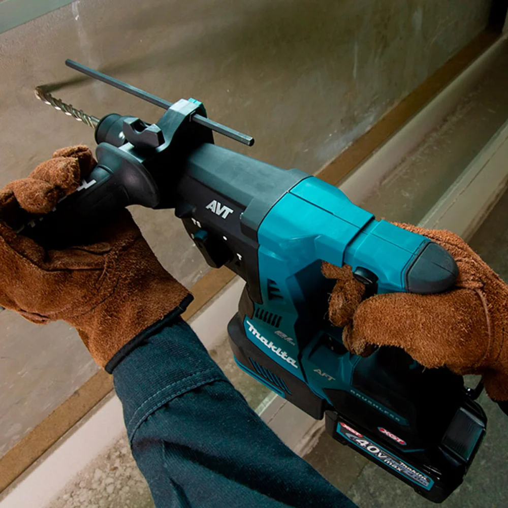 Martelete Combinado à Bateria e 2 Baterias 40V e Maleta HR002GM201 Makita 220 Volts