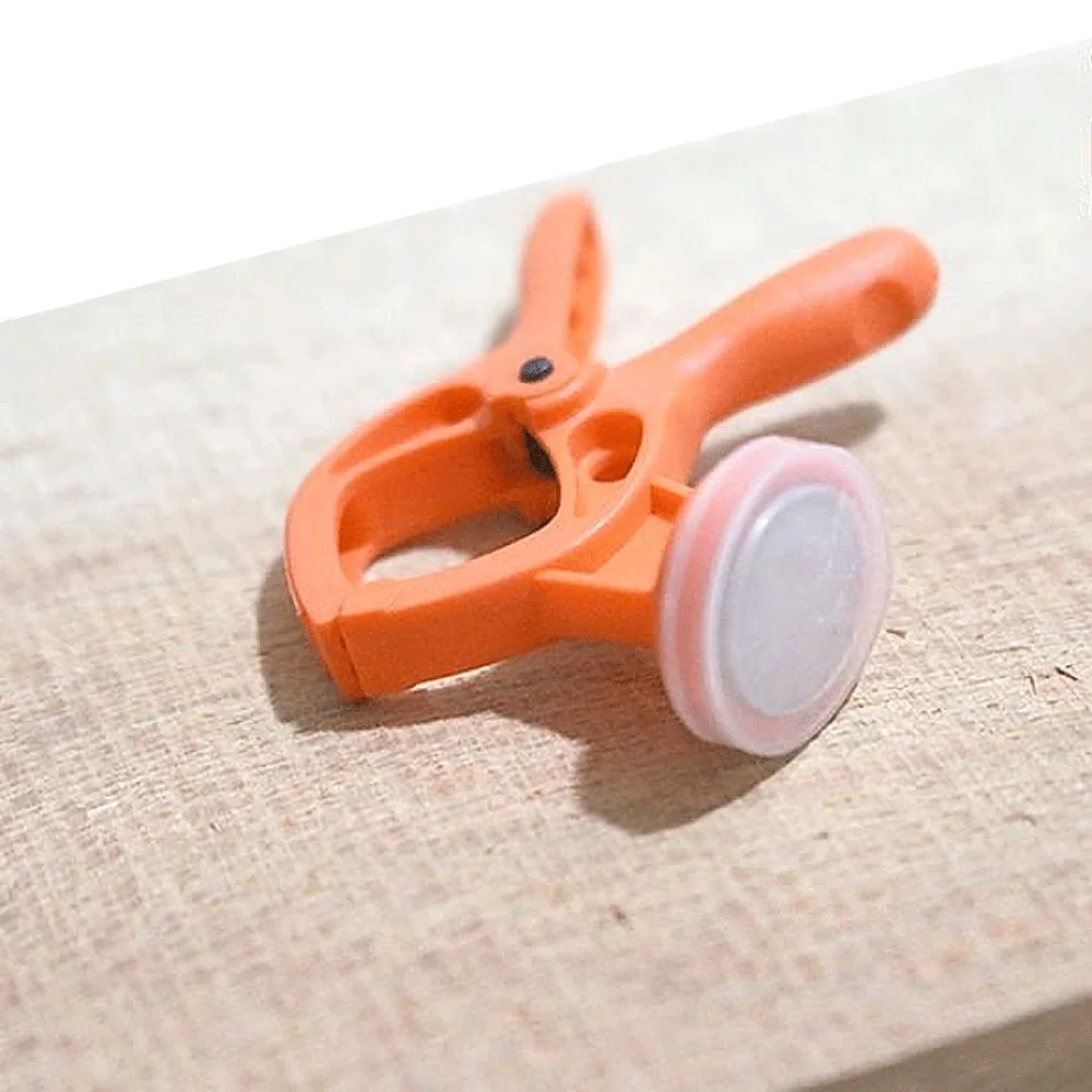 Mini Grampo de Mola com Imã Microfix 301000 Wolfcraft