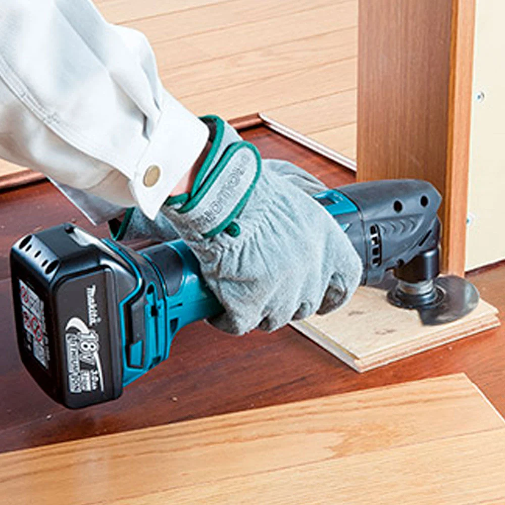 Multicortadora Oscilante à BateriaNão Acompanha18V DTM50Z Makita