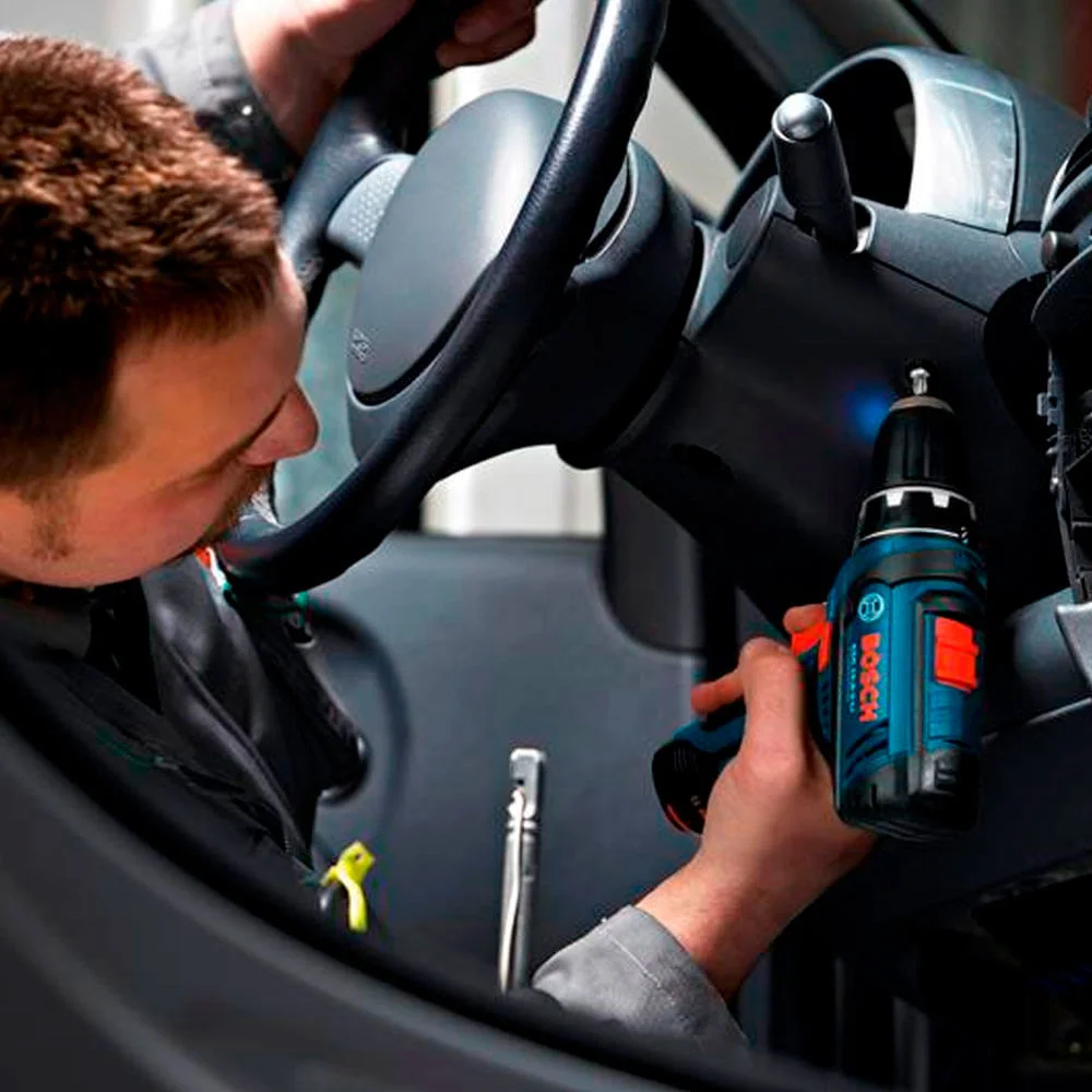 Parafusadeira e Furadeira de Impacto à Bateria GSB 120LI e Maleta Bosch