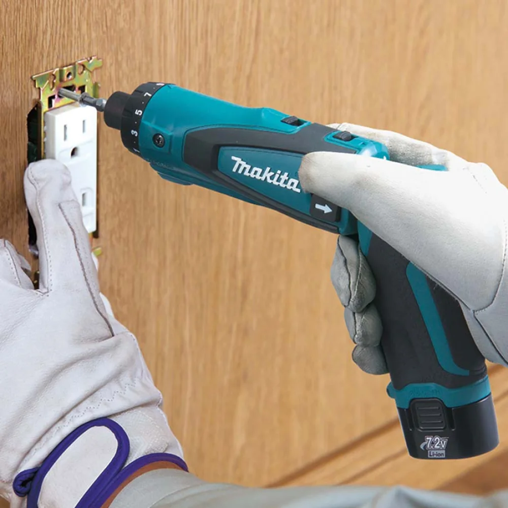 Parafusadeira e Furadeira Dobrável 5mm à Bateria 72V DF010DSEX Makita 220 Volts