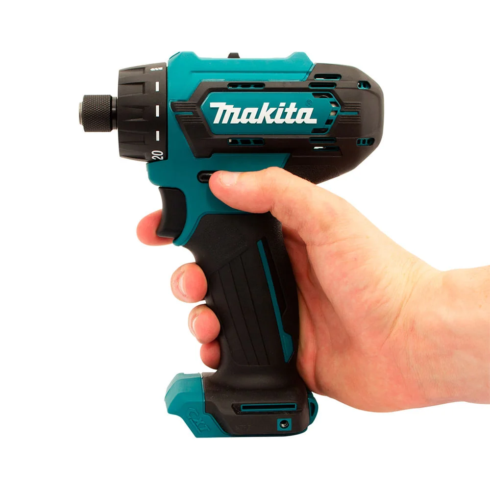 Parafusadeira Furadeira 10mm à Bateria 12V Não acompanha DF033DZ Makita