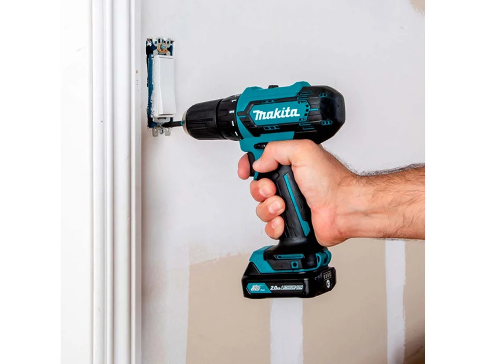 Parafusadeira Furadeira à Bateria Não Acompanha 12V DF333DZ Makita